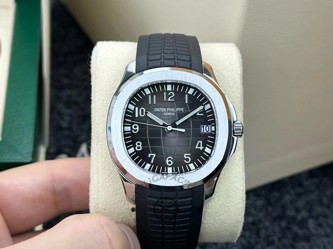 High quality Patek Philippe replica real shot Replica Patek Philippe Aquanaut 5167A 001 real shot