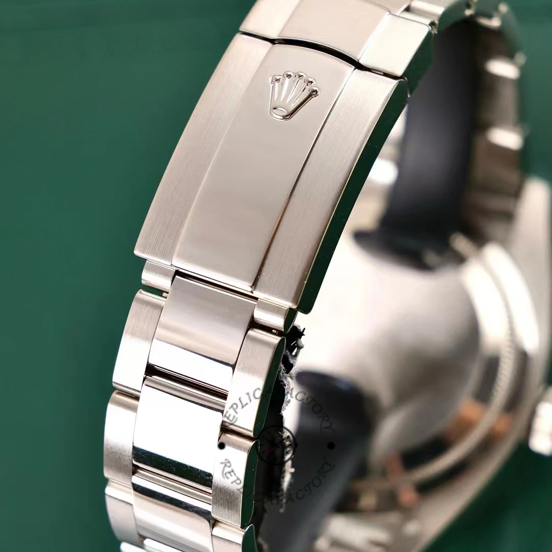 Rolex Sky-Dweller 326939 Fluted Bezel Black Dial 42MM Mens Replica Watch