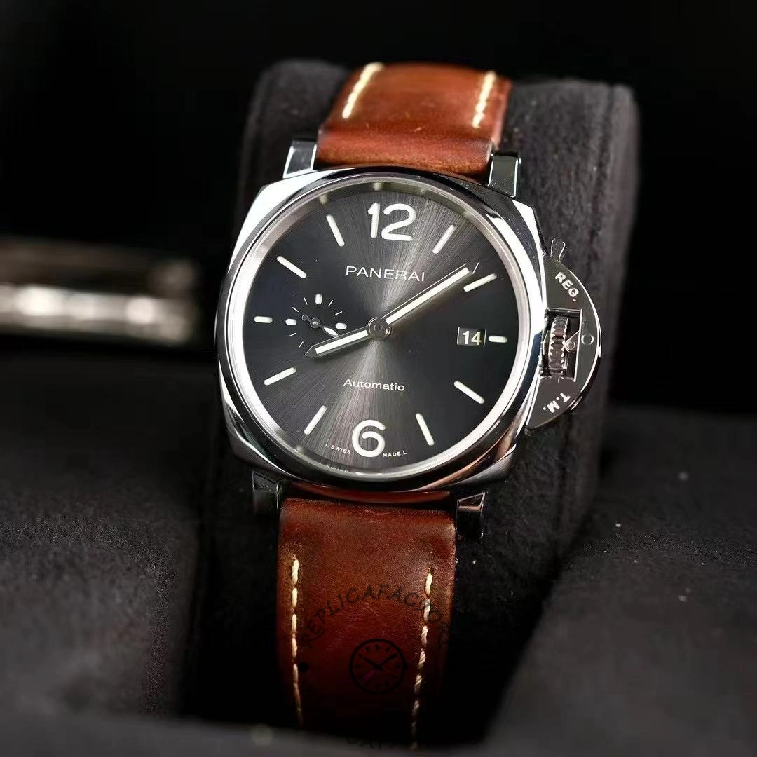Panerai PAM00904 replica - Dial