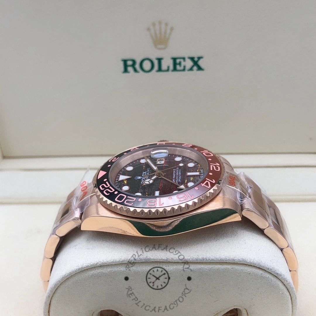 Replica Rolex M126715CHNR-0002 - Side shot