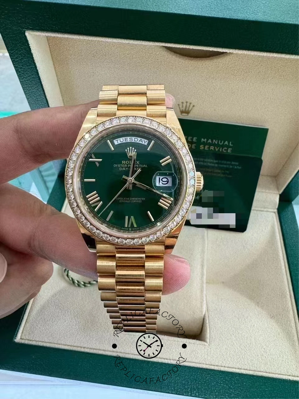 Rolex Day Date 40 18K Yellow Gold Green Dial Diamond Bezel M228348RBR 0040