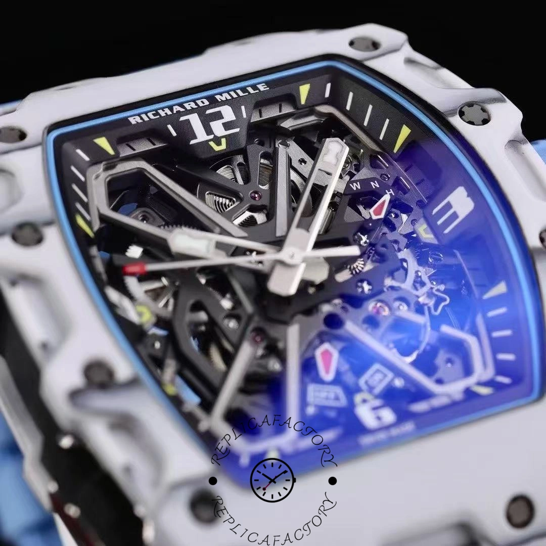 RM 35-03 dial details