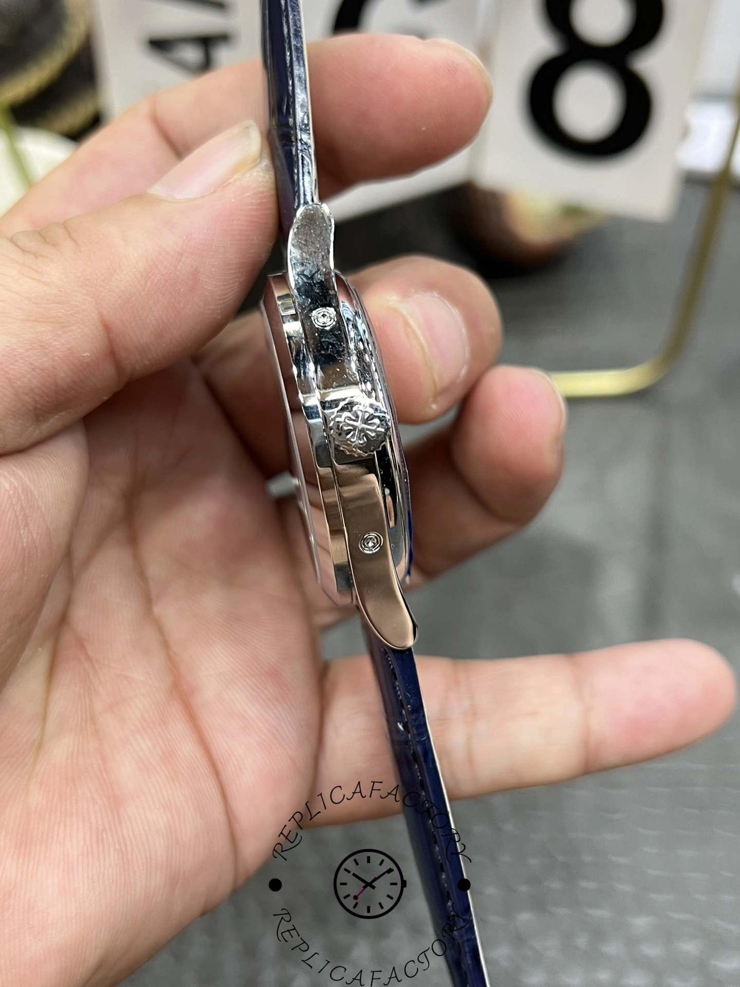 Patek Philippe Complications 5396G 017 38.5mm