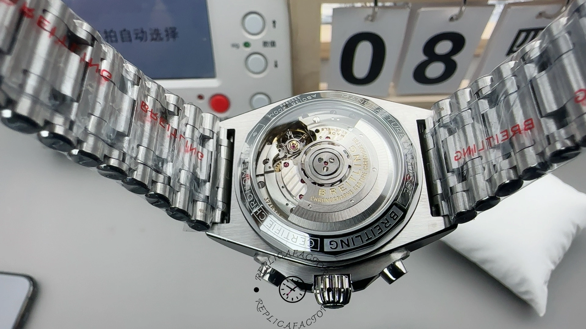 Close-up of the movement through the transparent caseback