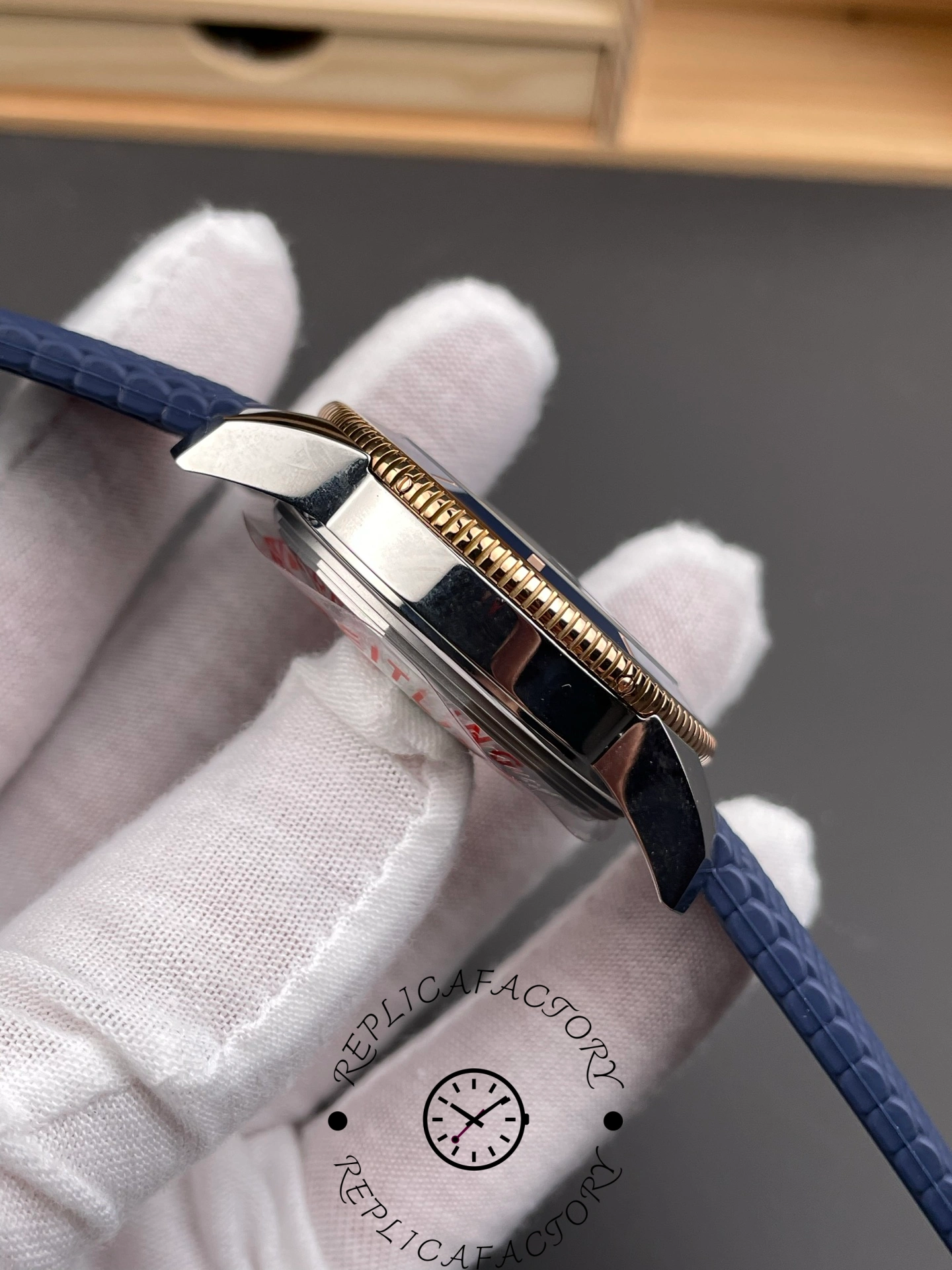 Breitling UB3112161C1S1, side profile showing case thickness and bezel edge detailing.