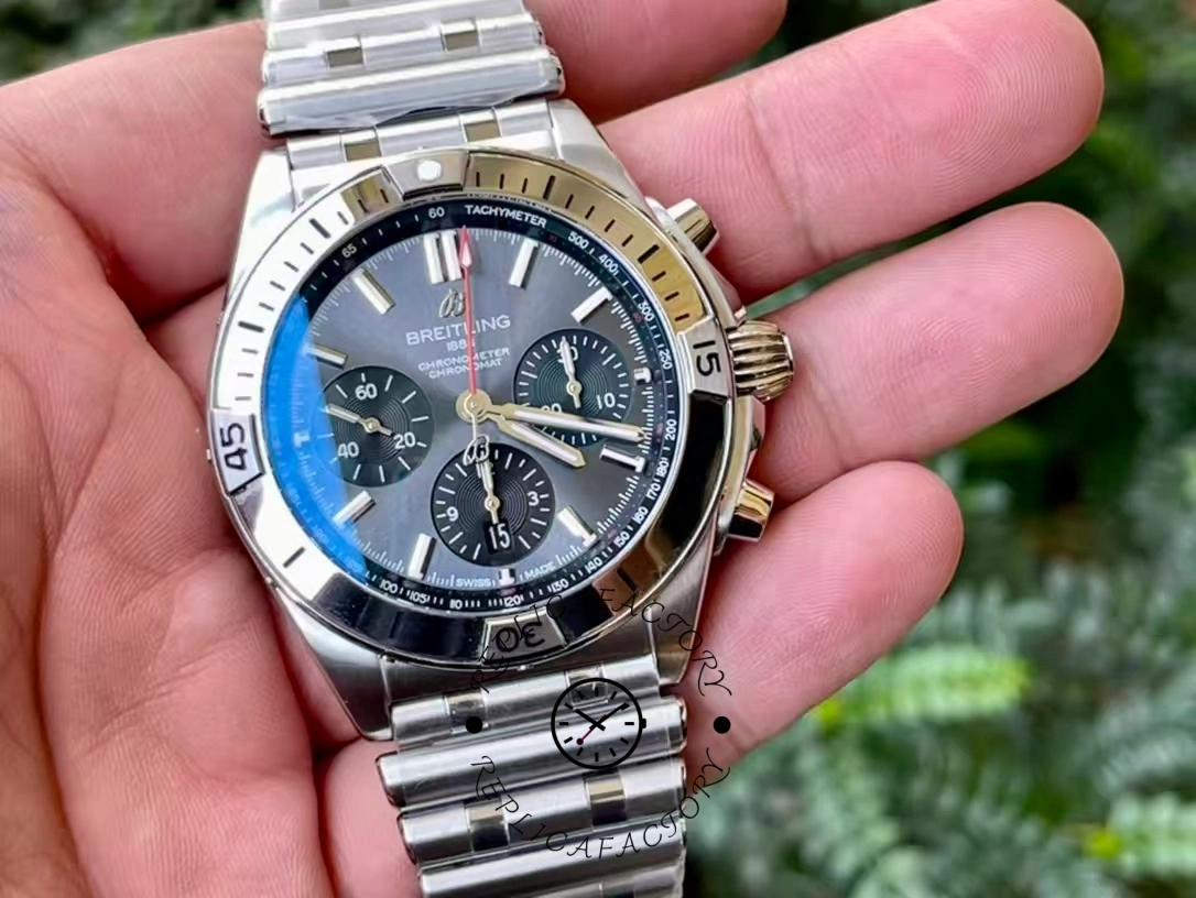 Breitling Chronomat B01 42mm AB0134101G1A1 Replica