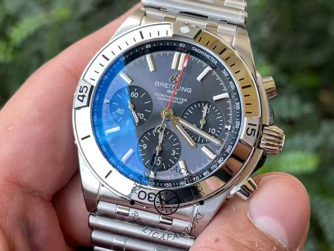Breitling Chronomat B01 42mm AB0134101G1A1 Replica