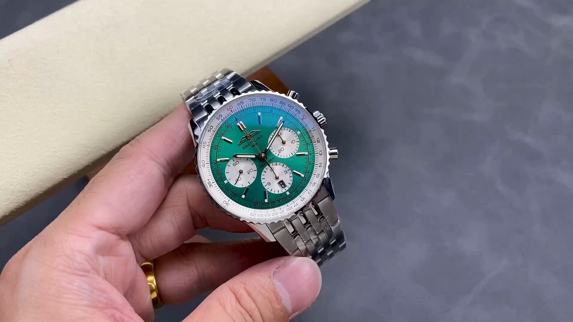 Breitling Navitimer B01 Chronograph 41mm AB0139211L1A1 Replica