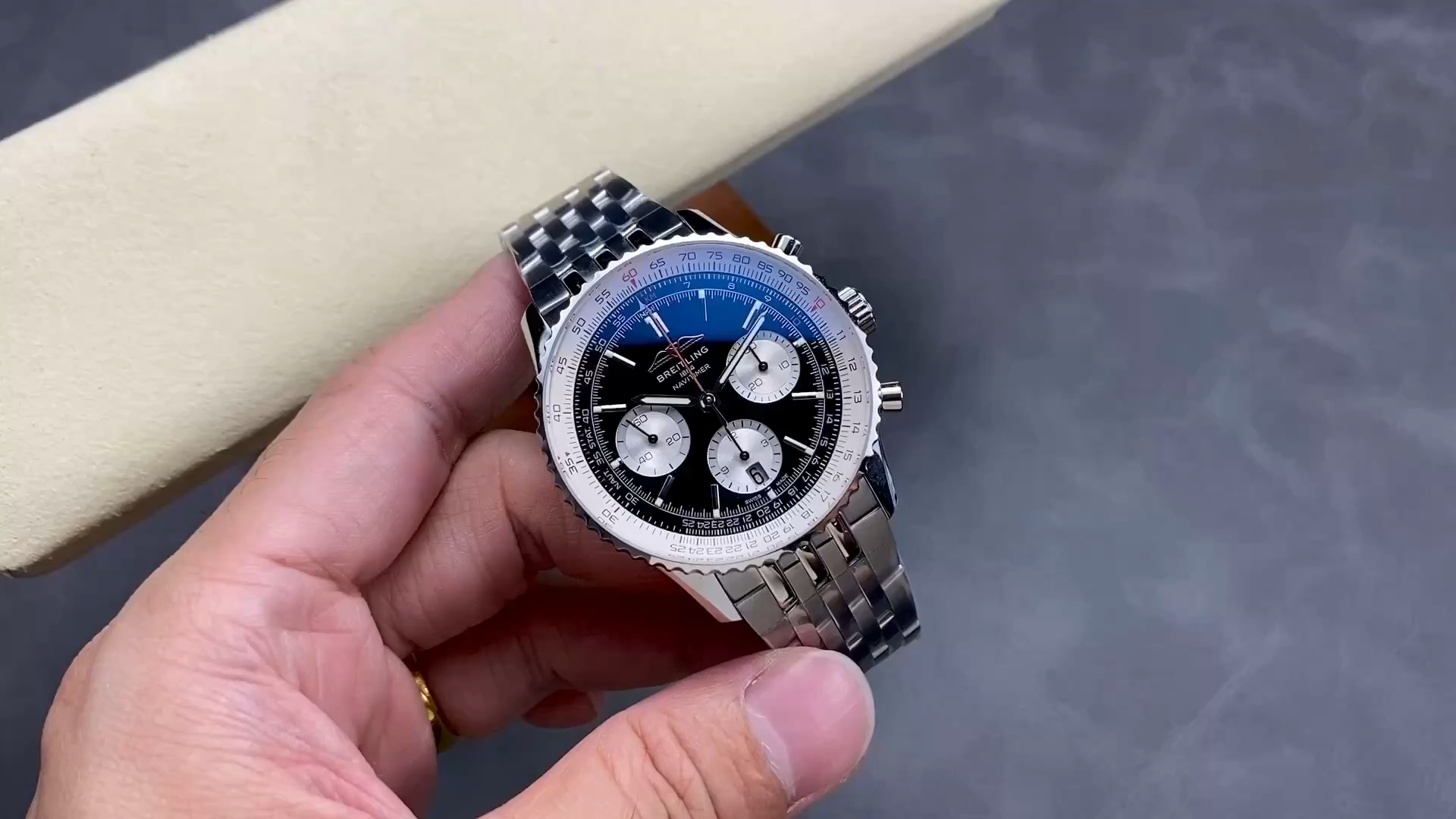 Breitling Navitimer B01 Chronograph 43mm AB0138211B1A1 Replica