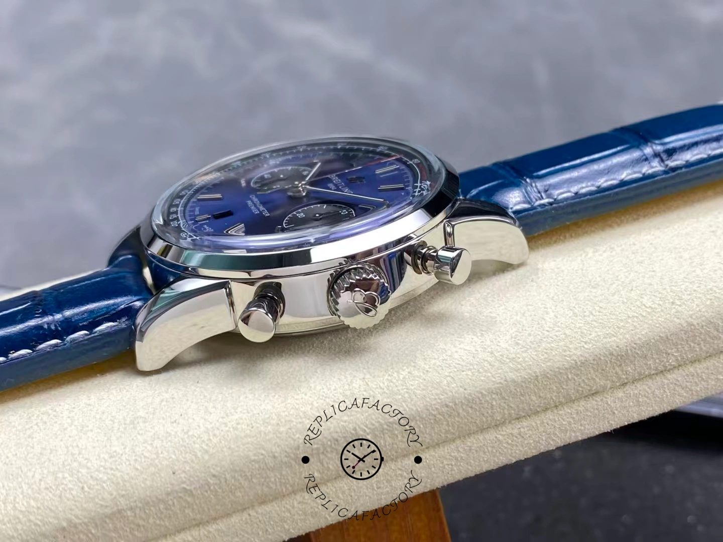 Breitling Premier B01 Chronograph 42mm AB0118A61C1P2 Replica