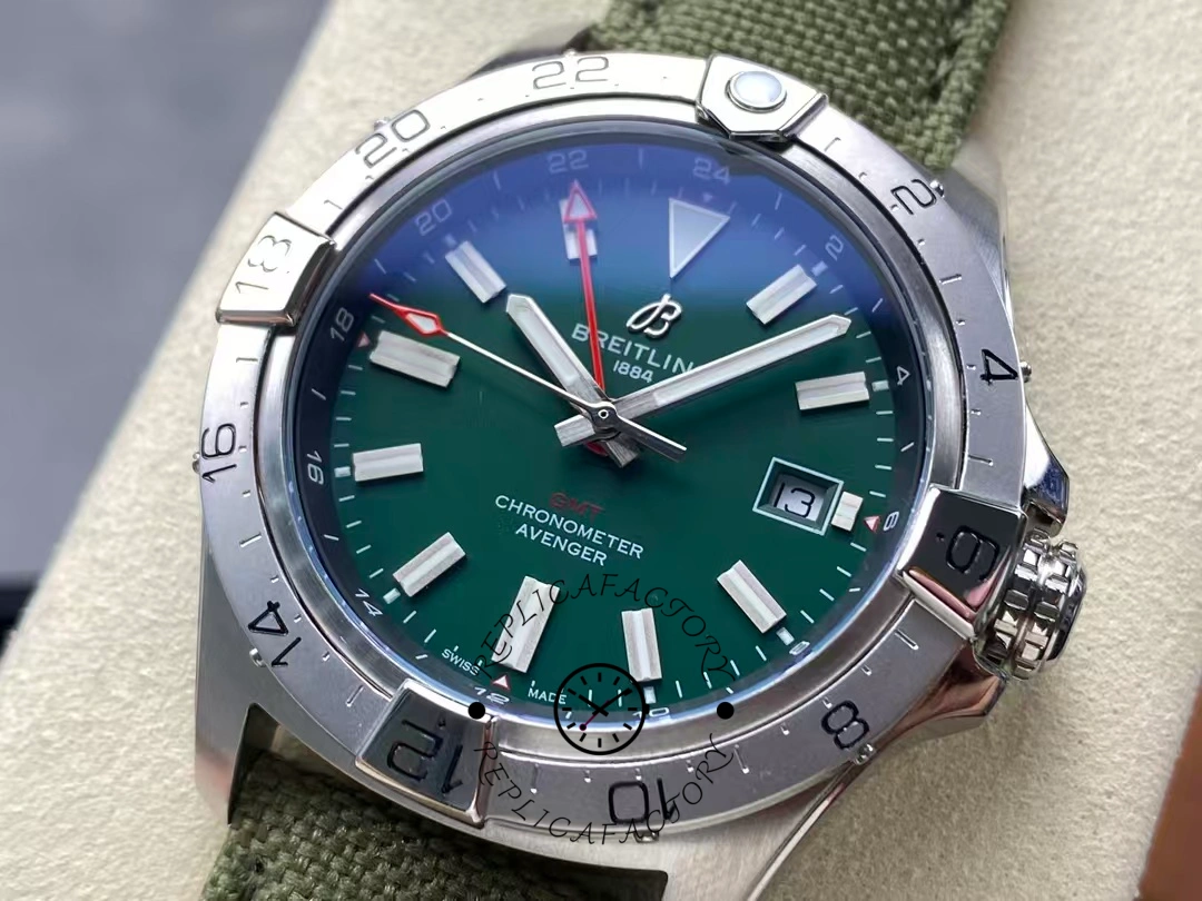 Breitling Avenger Automatic Gmt A32320101B1X1 Green Dial Replica
