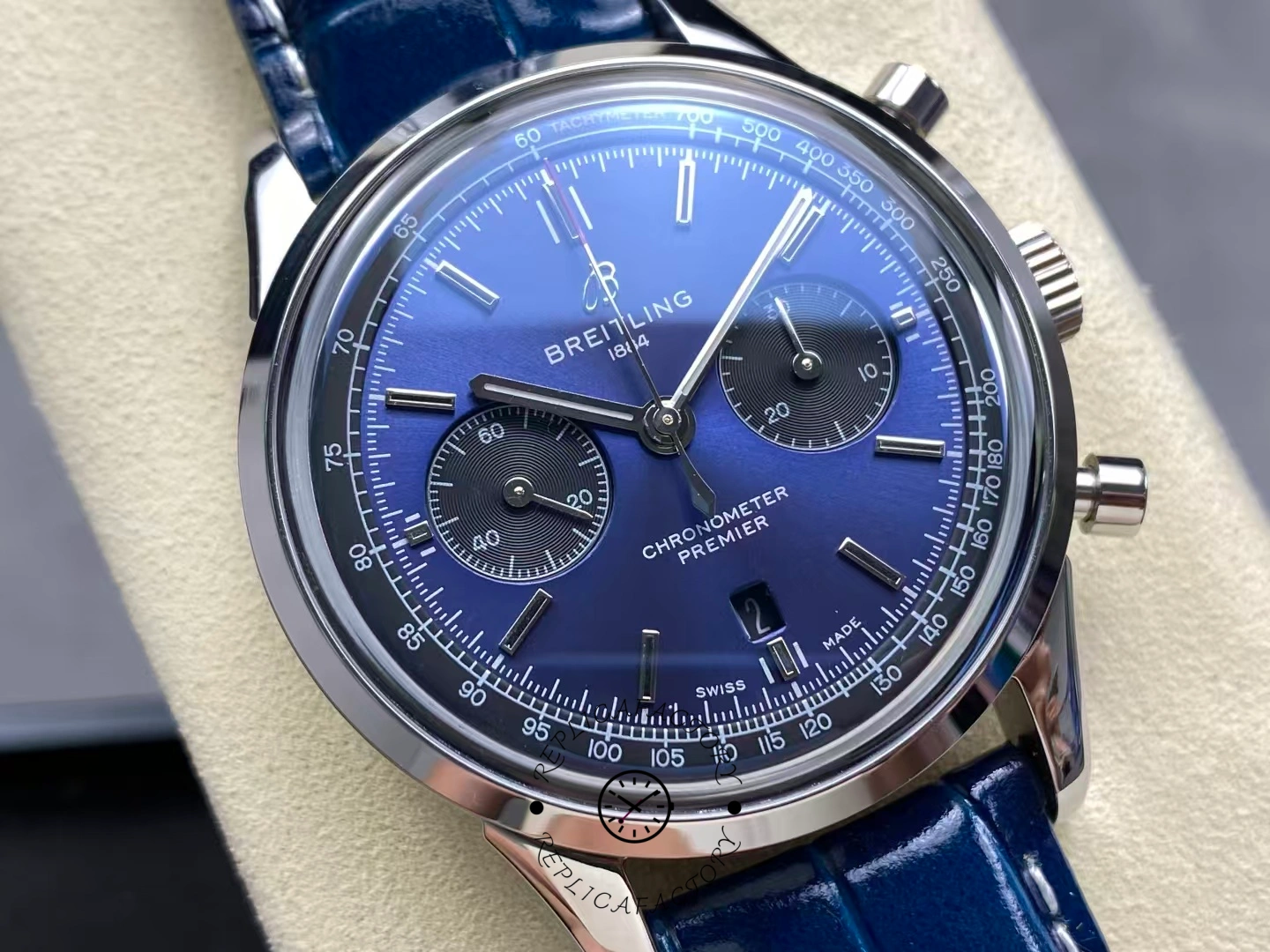 Breitling Premier B01 Chronograph 42mm AB0118A61C1P2 Replica