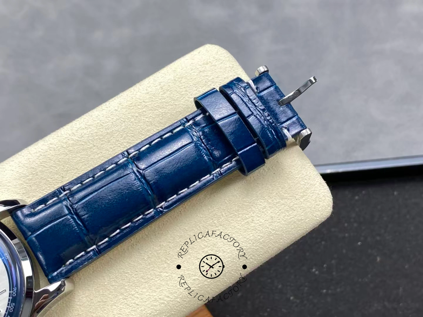 Breitling Premier B01 Chronograph 42 AB0118A71G1P2 Replica
