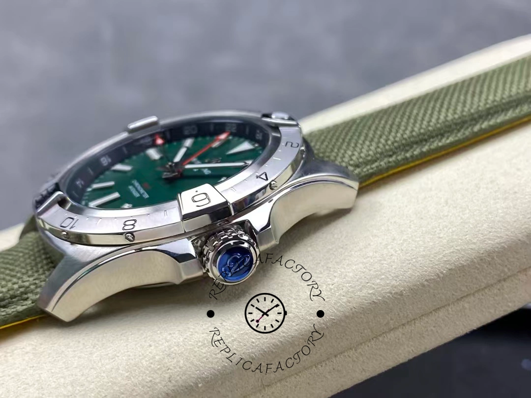 Breitling Avenger Automatic Gmt A32320101B1X1 Green Dial Replica