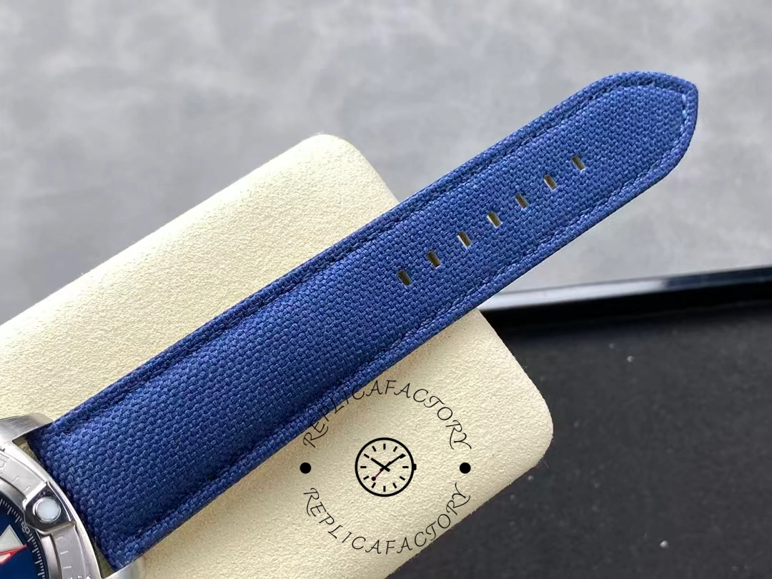 Breitling Avenger Automatic 42mm A173281A1C1X1 Blue Dial Replica