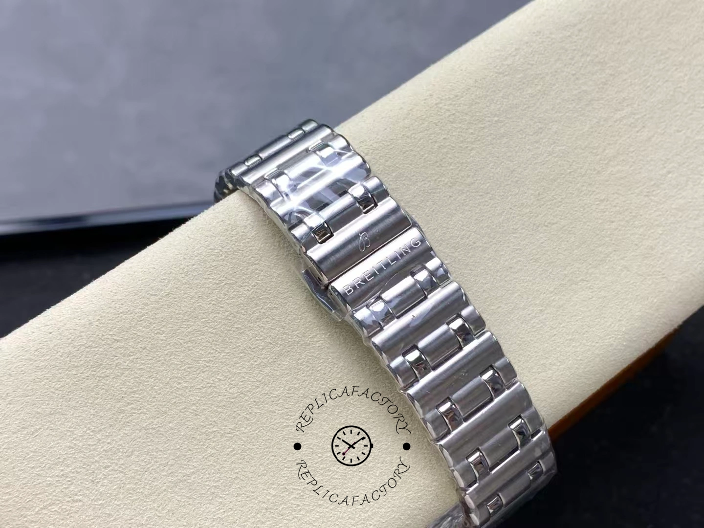 Breitling Chronomat Automatic 36mm Mint Green A10380101L1A1 Replica