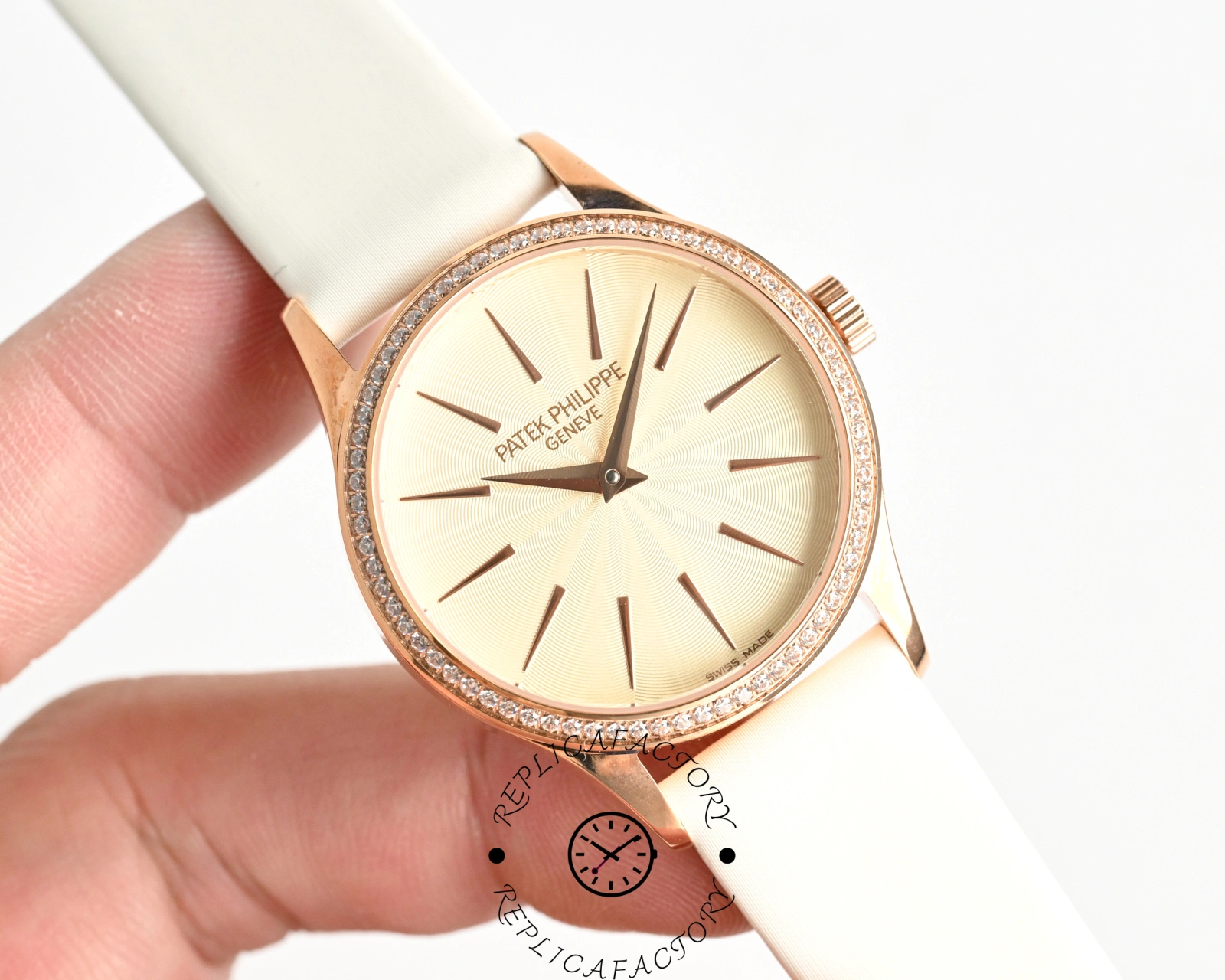 Patek Philippe Calatrava 4997 33mm Womens Watch