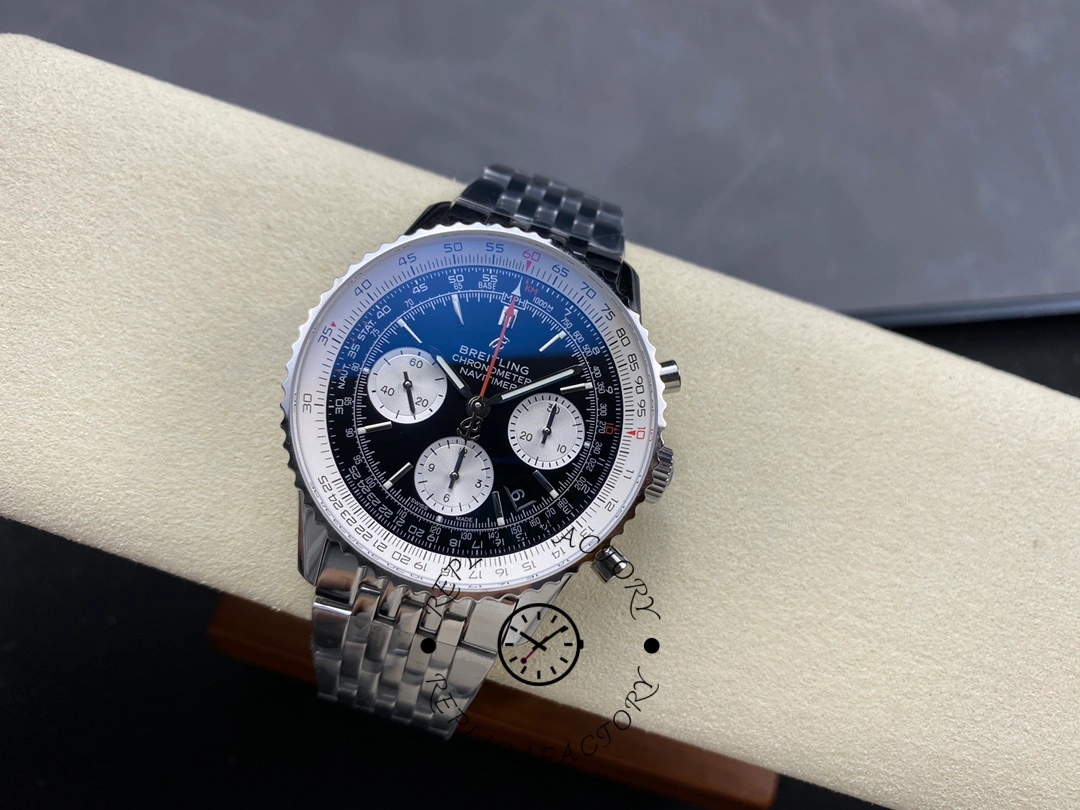 Breitling Navitimer 1 B01 Replica Chronograph AB0121211B1A1 43mm