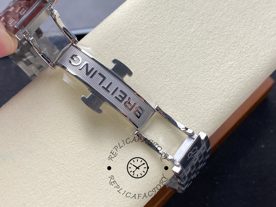 Breitling Navitimer B01 Automatic 46MM AB0137211C1A1 Replica