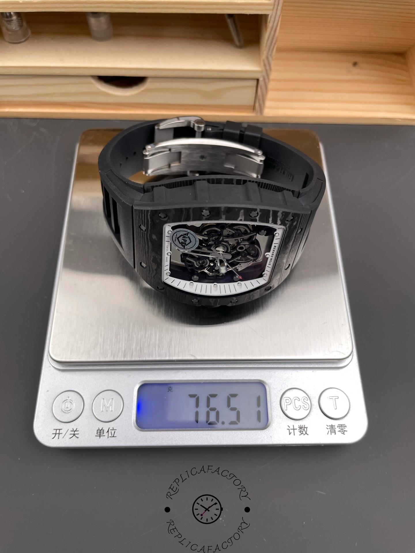 Richard Miller RM 055 RMUL2 NTPT Carbon Fiber Black & White