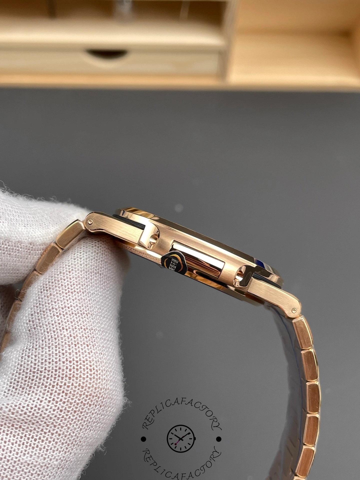 Patek Philippe Nautilus 5711 1R 001 40MM Replica Watch