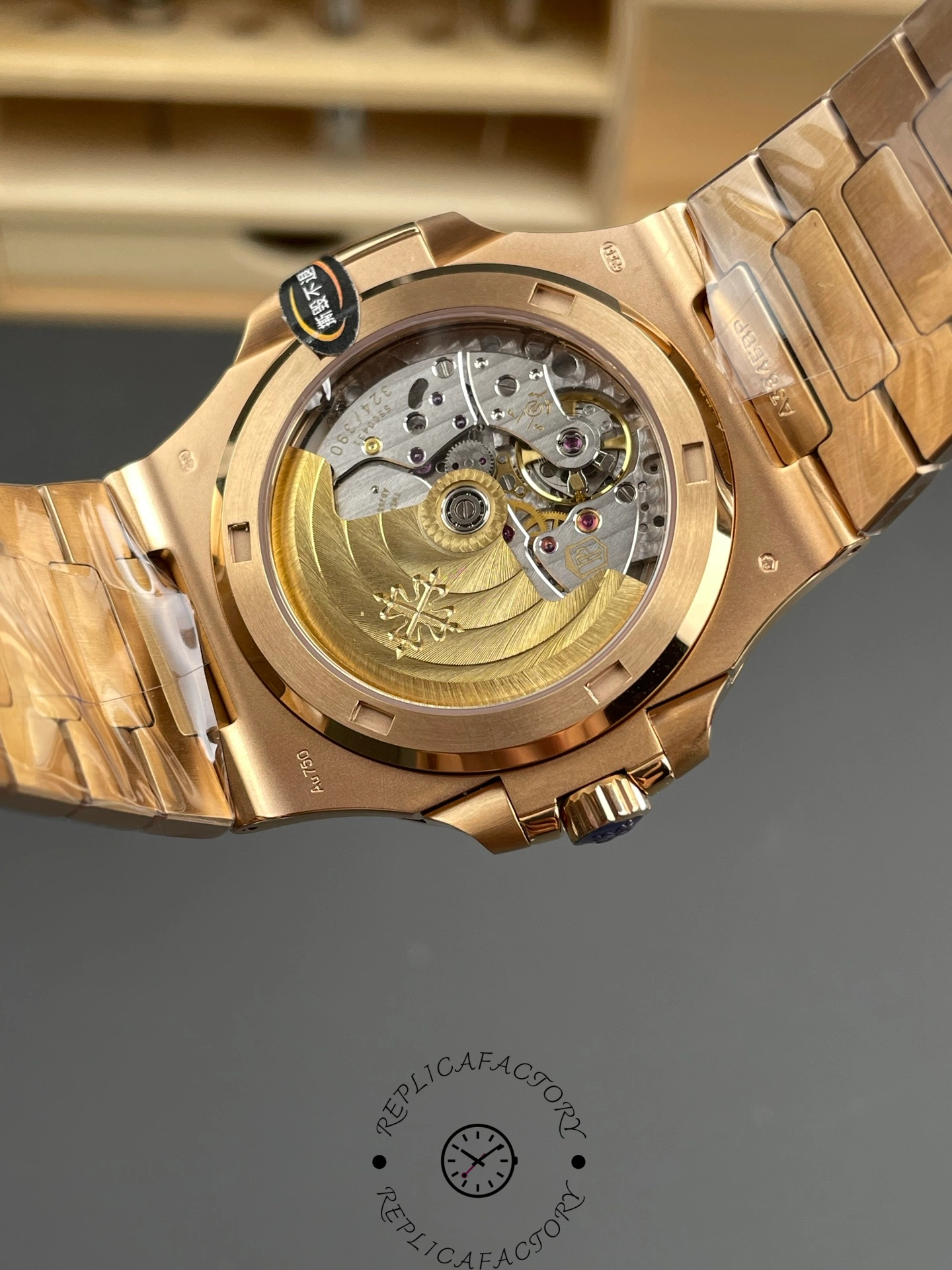 Patek Philippe Nautilus 5711 1R 001 40MM Replica Watch