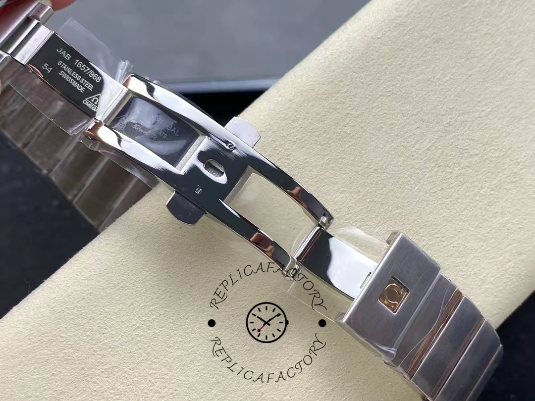 Omega Constellation Co-Axial 38 mm 123.25.38.21.52.003 Silver Replica Dial