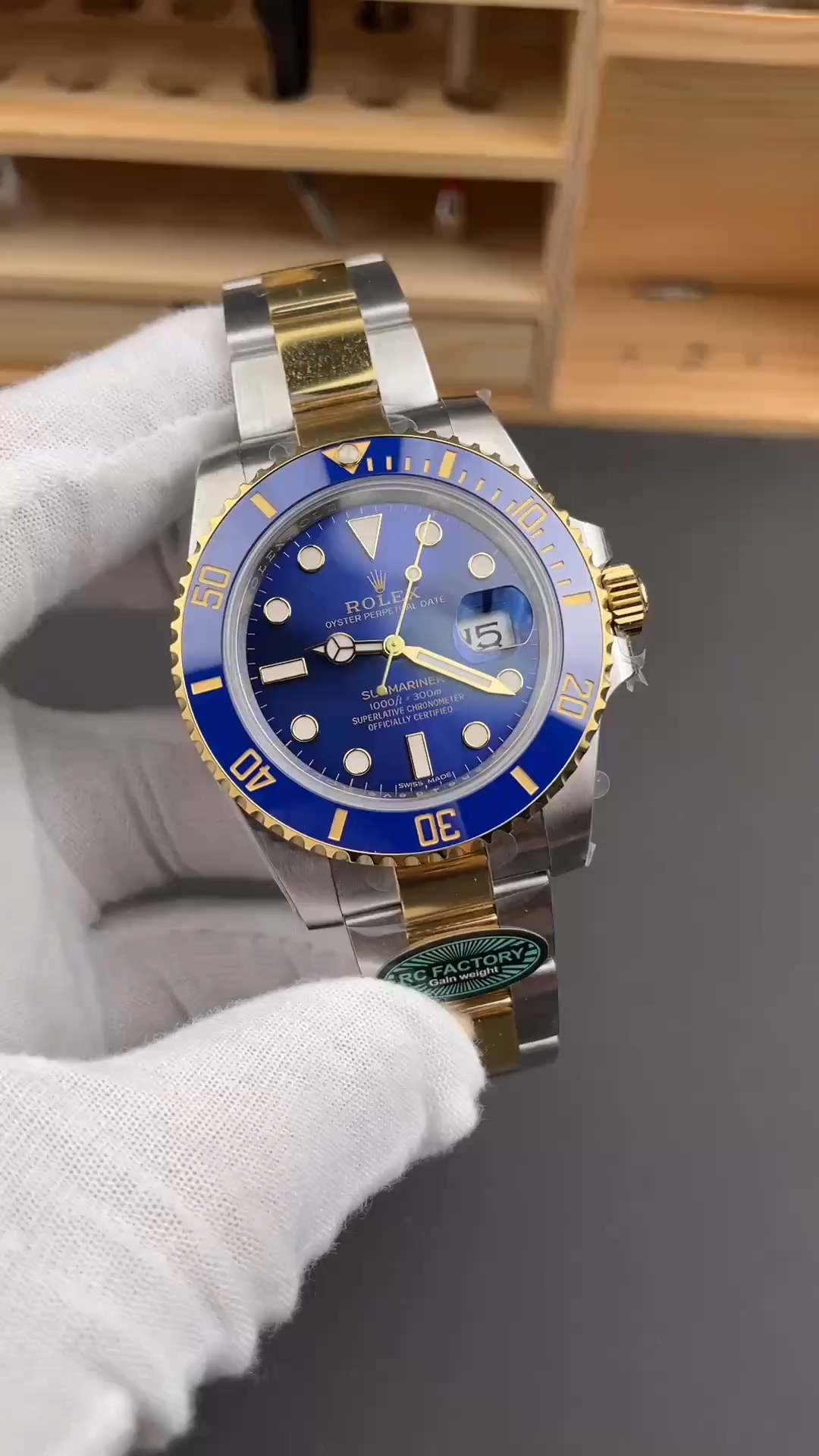 Replica Rolex Submariner Date 116613LB Two Tone Blue Dial 40mm Mens Watch - Video