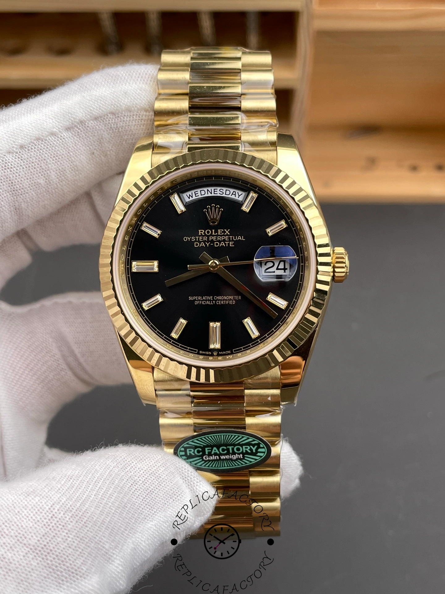 Rolex Day-Date 228238 Black Diamond Dial Fluted Bezel 40mm Mens Replica Watch