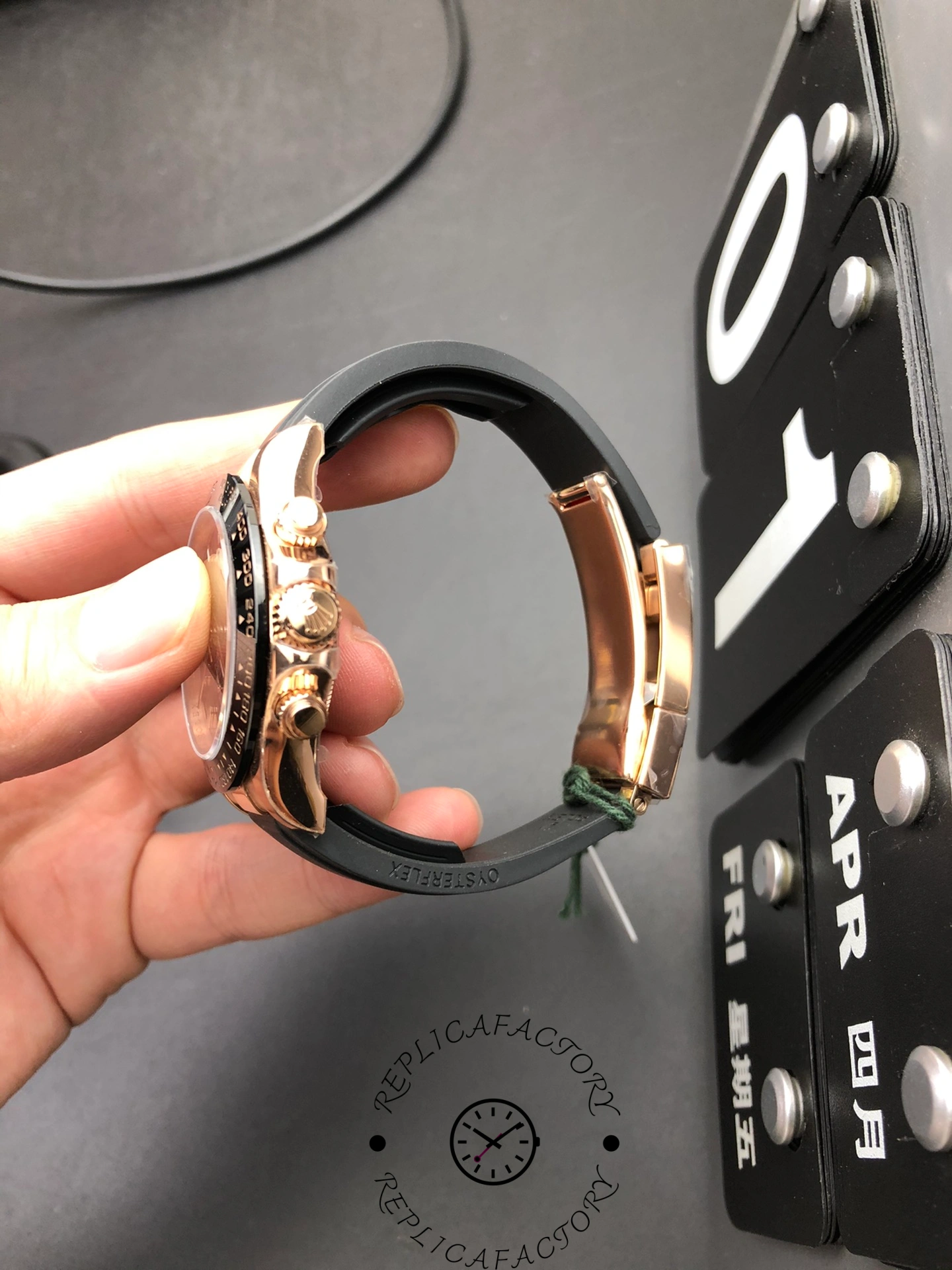 Side profile of Rolex Cosmograph Daytona 126515LN 0010 showing crown and chronograph pushers.