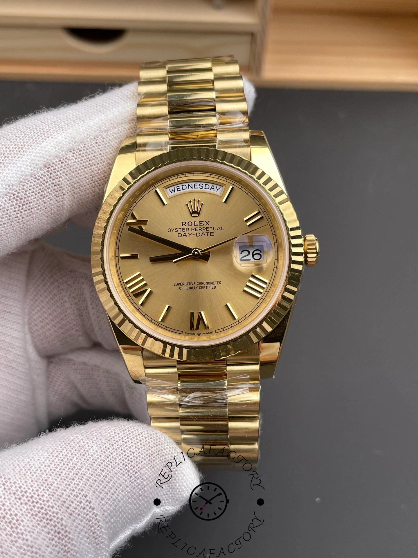 Rolex Day-Date 228238 Champagne Roman Dial Fluted Bezel 40mm Mens Replica Watch
