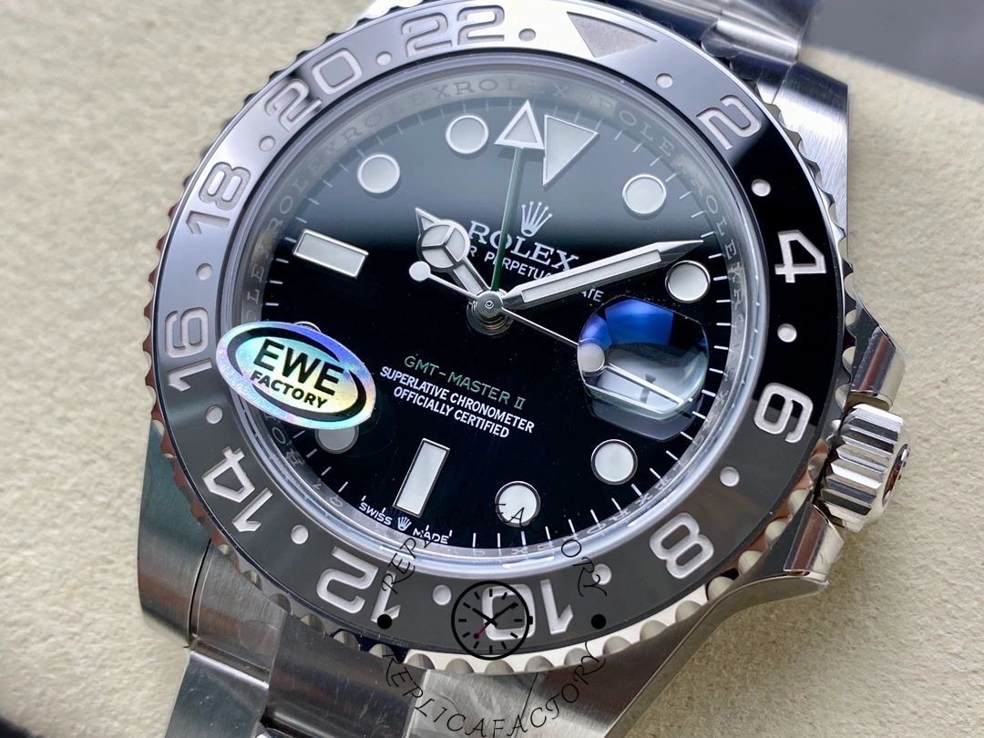 Rolex GMT-Master II M126710GRNR 0004 angled view, black dial, grey-black bezel, Oyster bracelet.