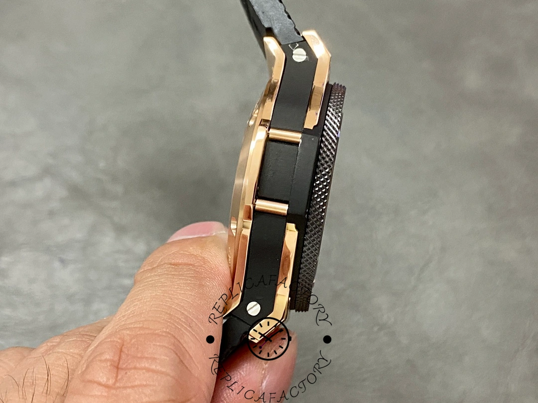 Hublot Big Bang 301.PB.131.RX 44mm Mens