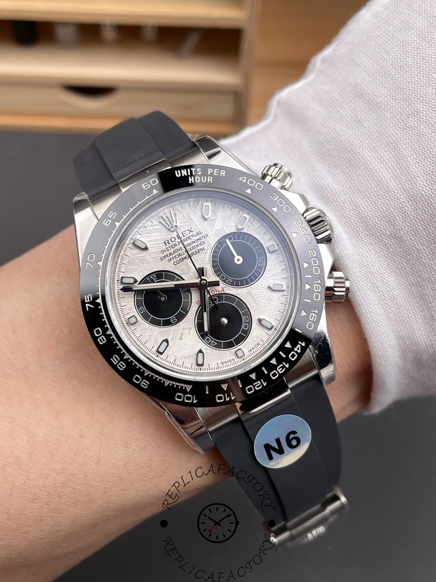 Rolex Daytona 126519LN 0007, wrist shot showing fit and white dial.