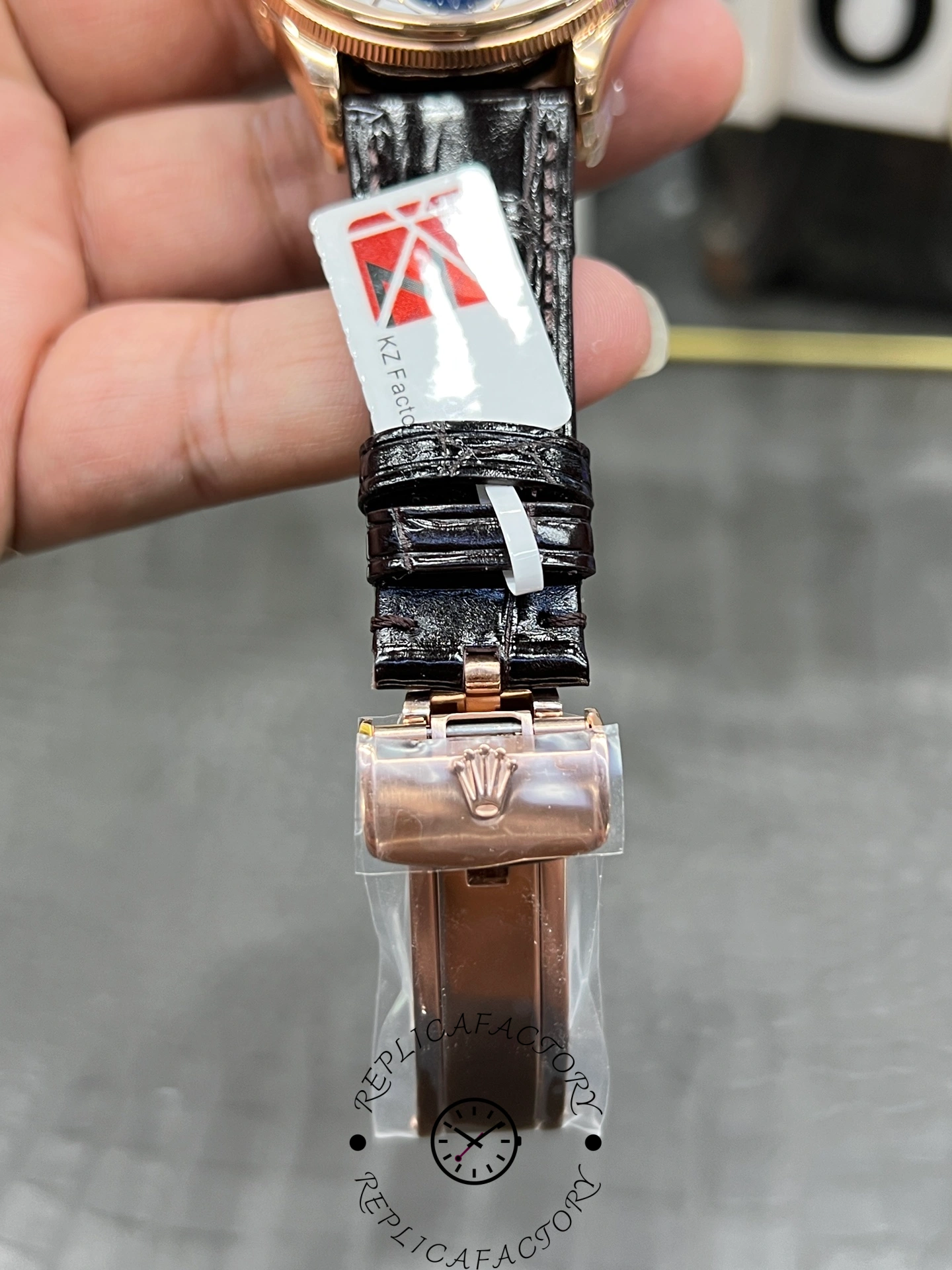 Rolex Cellini 50535 0002 39mm, strap underside with buckle and stitching, brown leather finish.