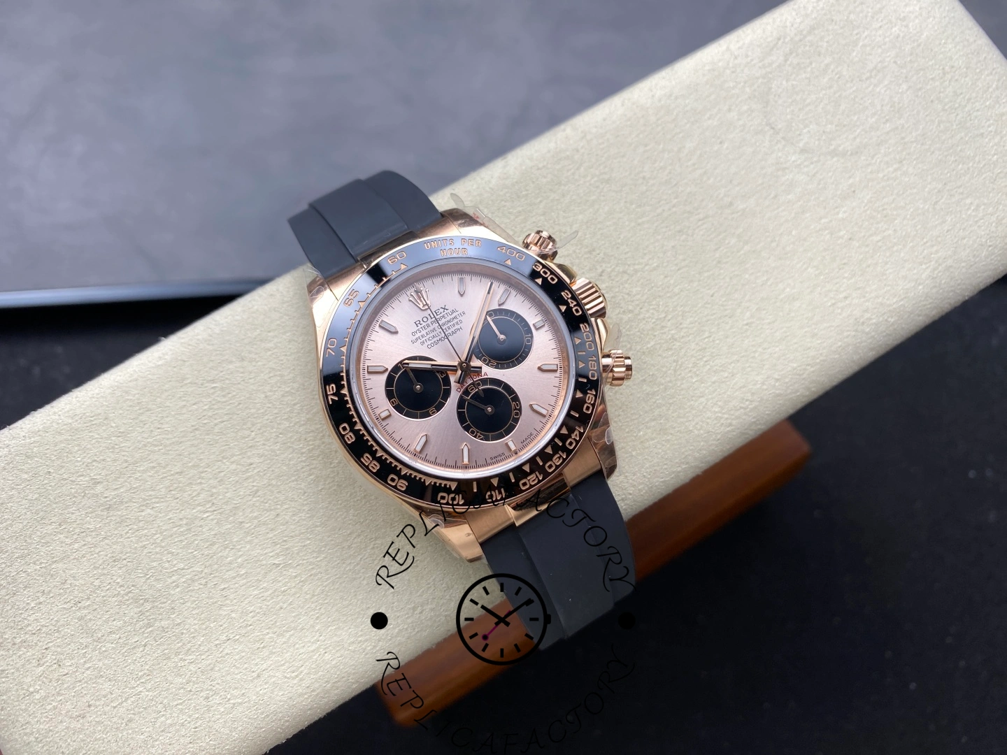 Rolex Daytona 126515LN 0006 Sundust 40mm Everose Gold Oysterflex