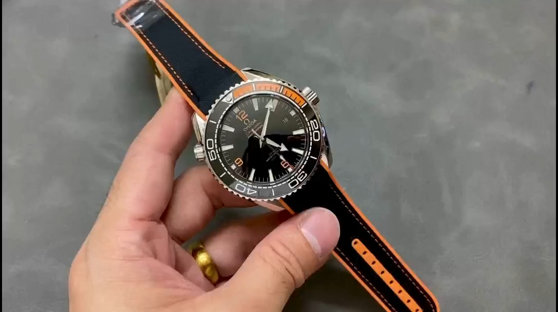 Omega Seamaster Planet Ocean Replica 215.32.44.21.01.001 Automatic Watch