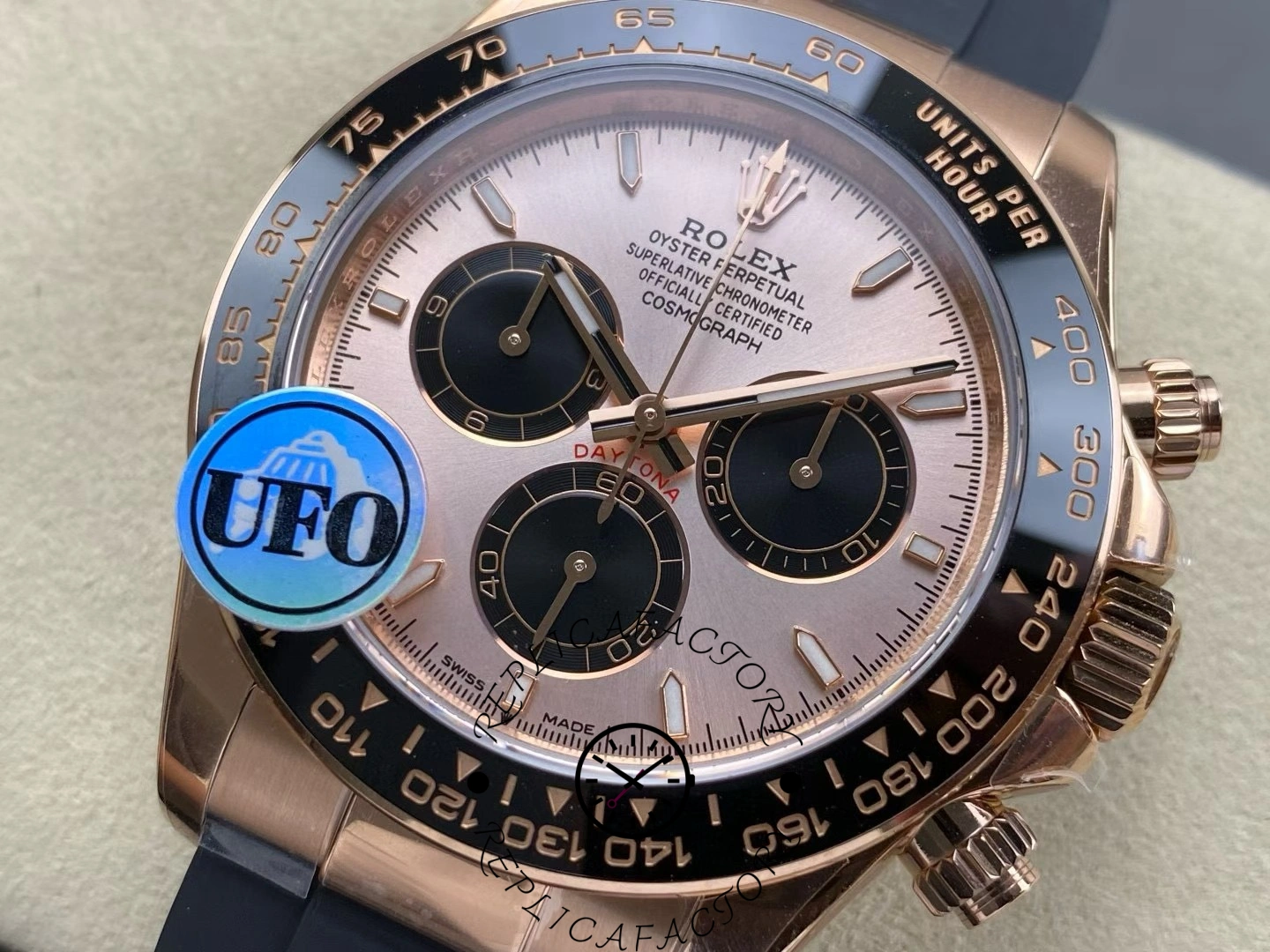 Rolex Daytona 126515LN 0006 Sundust 40mm Everose Gold Oysterflex