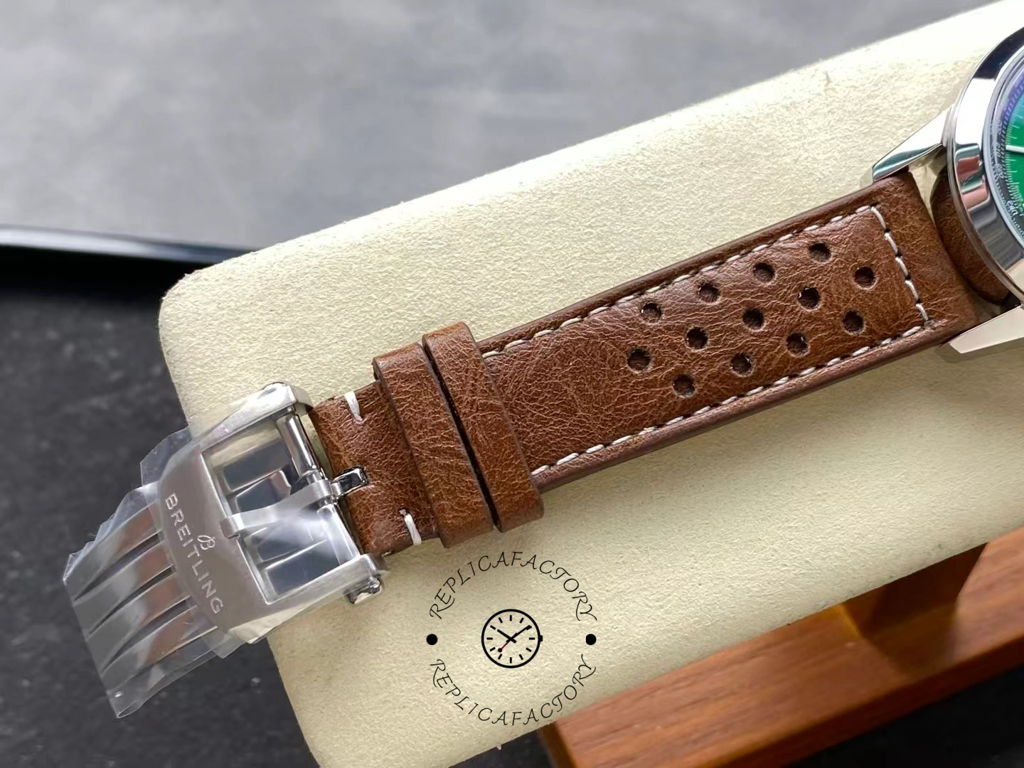 Breitling Top Time Ford Mustang A253101A1L1X1 Chrono Auto 42mm Replica Watch