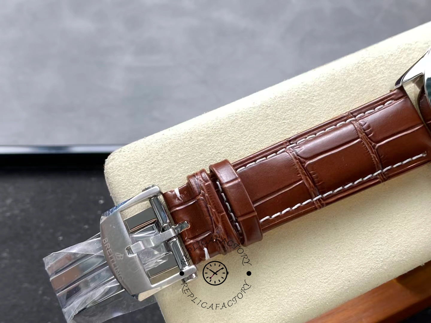 Breitling Premier B01 Chronograph 42 AB0145331K1P2 Replica Copper Dial