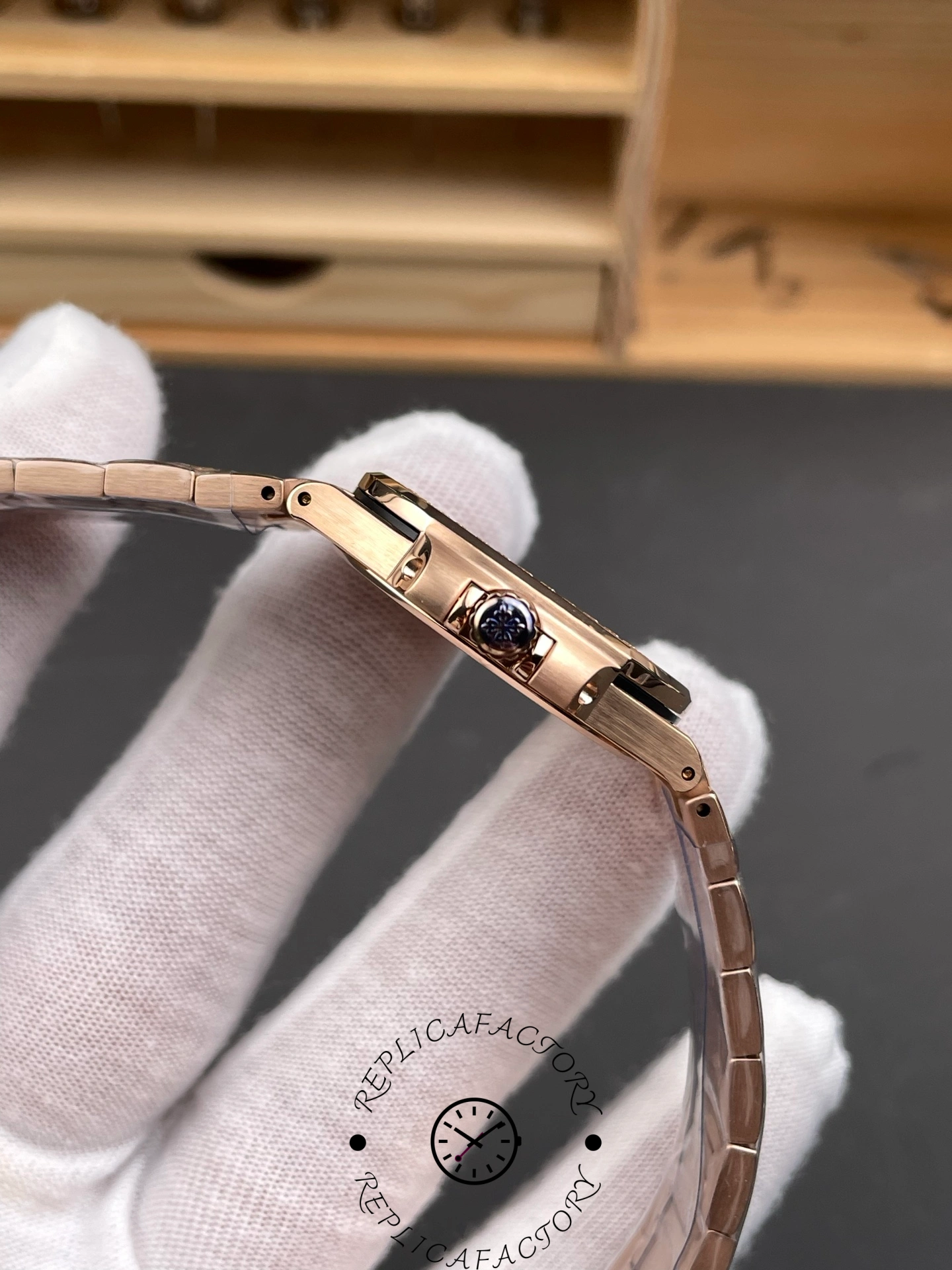 Patek Philippe Nautilus 7010 1R 013 Purple Dial 32mm