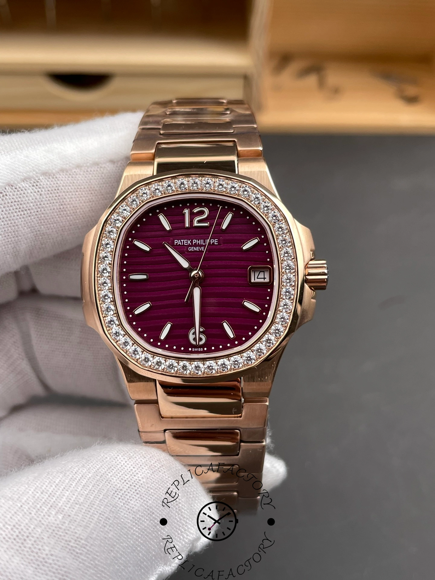 Patek Philippe Nautilus 7010 1R 013 Purple Dial 32mm
