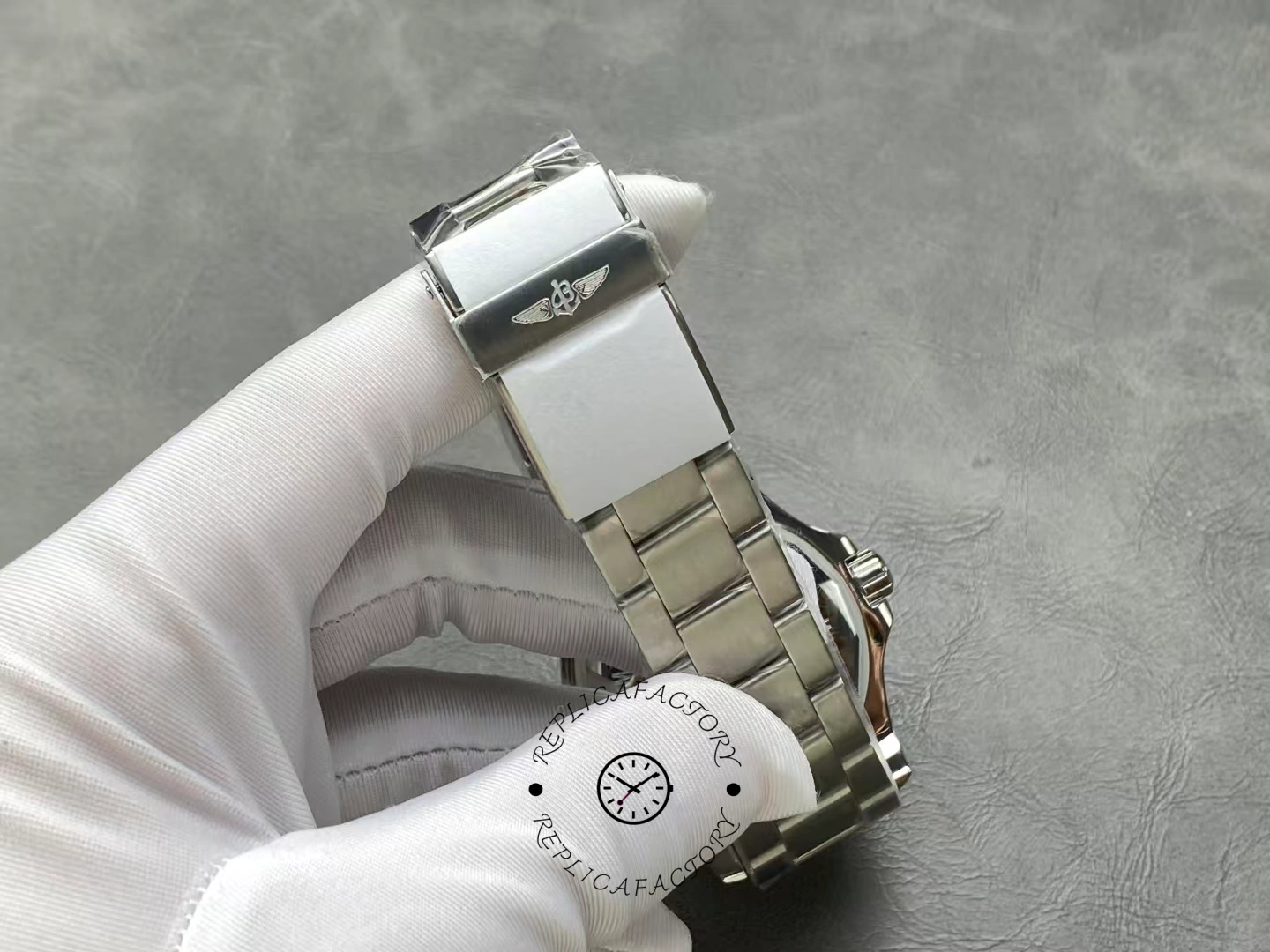 Breitling Superocean 44 Special Men's Watch Y1739310/BF45-162A Replica Black Dial