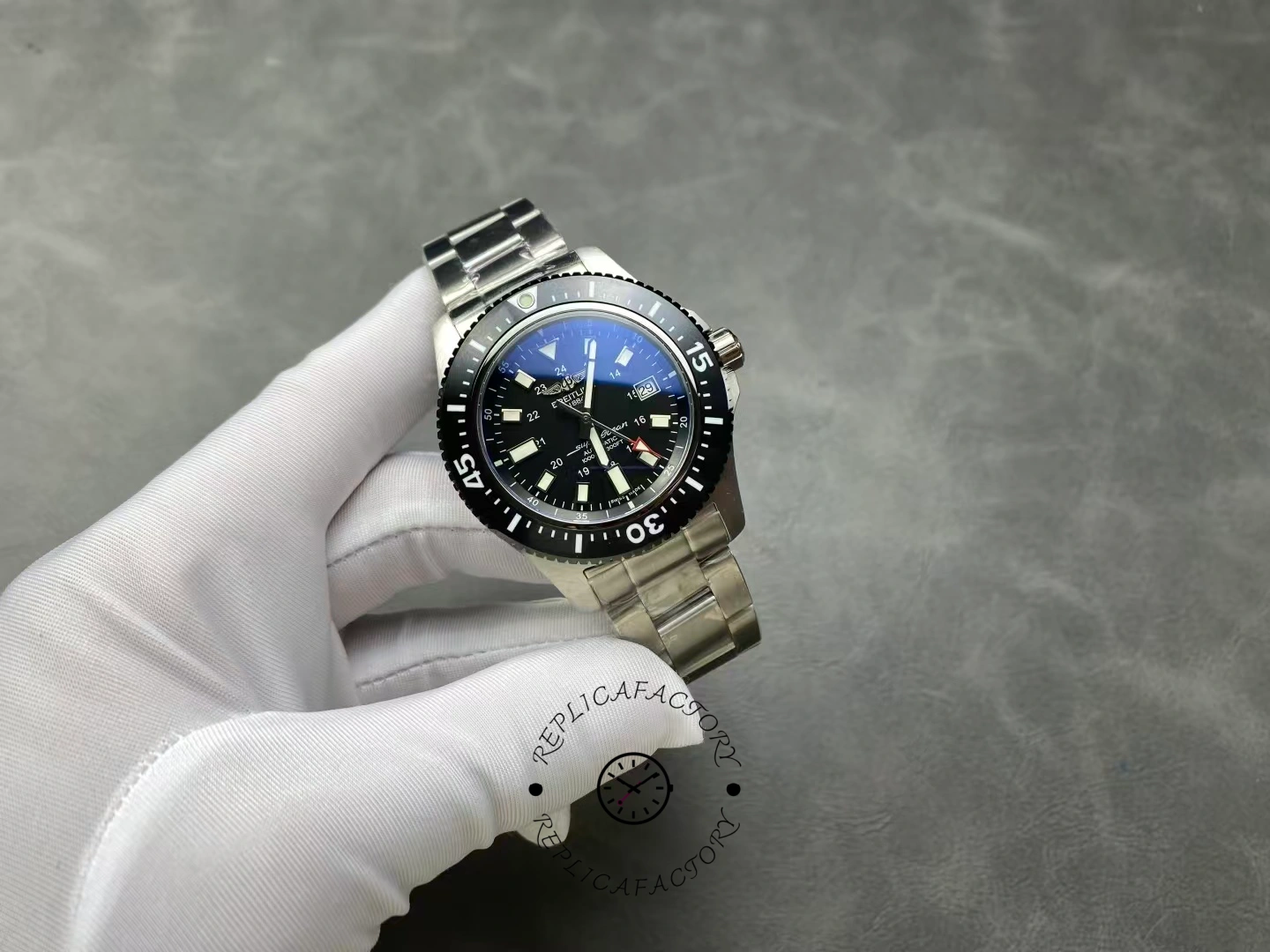 Breitling Superocean 44 Special Men's Watch Y1739310/BF45-162A Replica Black Dial