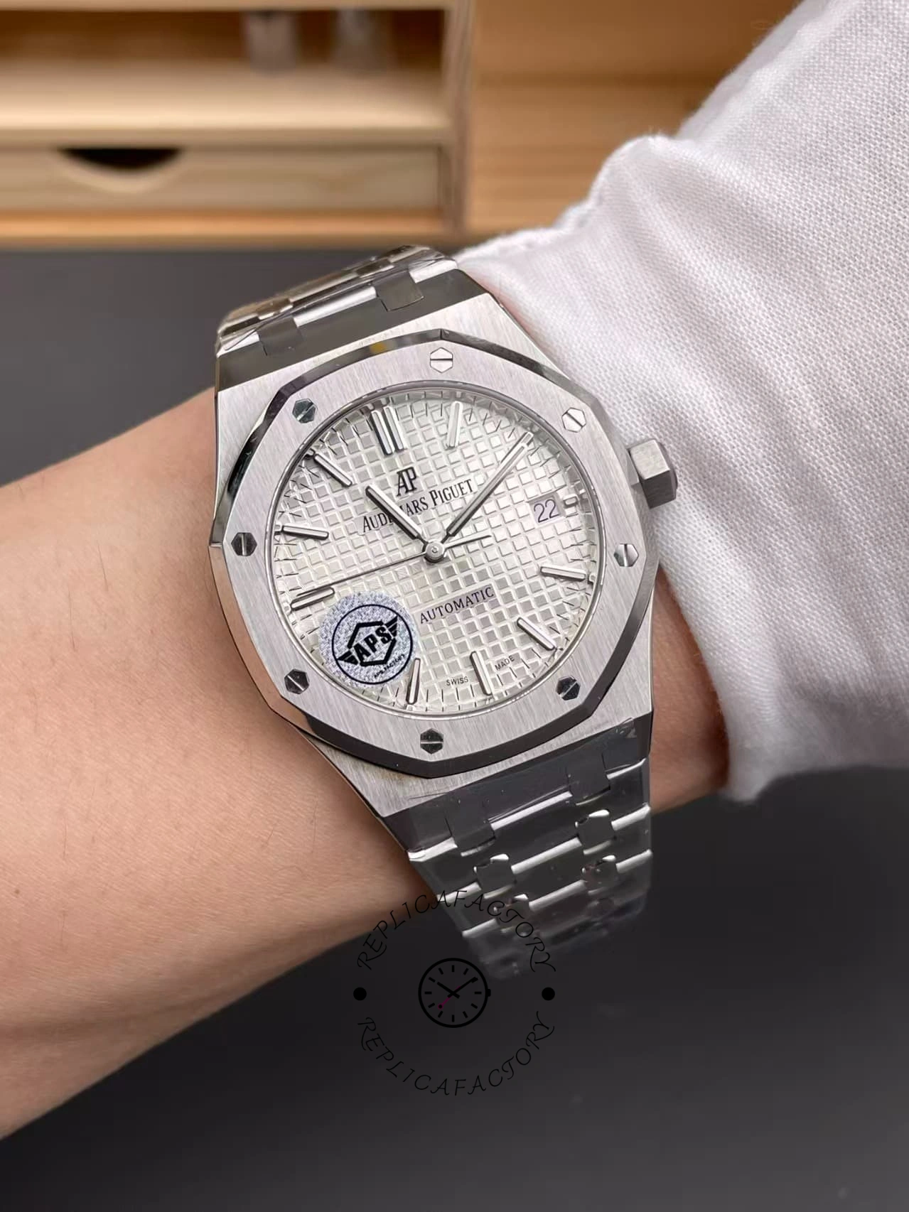 AP Royal Oak Date Watch 15450ST.OO.1256ST.01 Replica Silver Dial