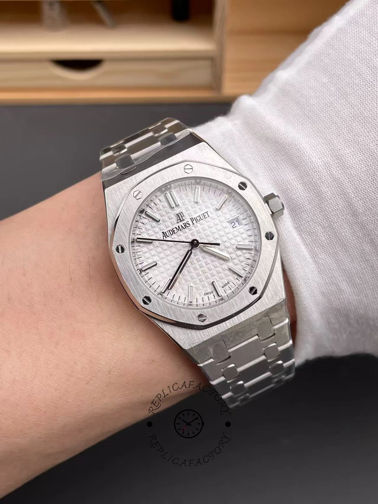 AP 77350ST.OO.1261ST.01 Royal Oak Replica Automatic 34mm Silve Dial
