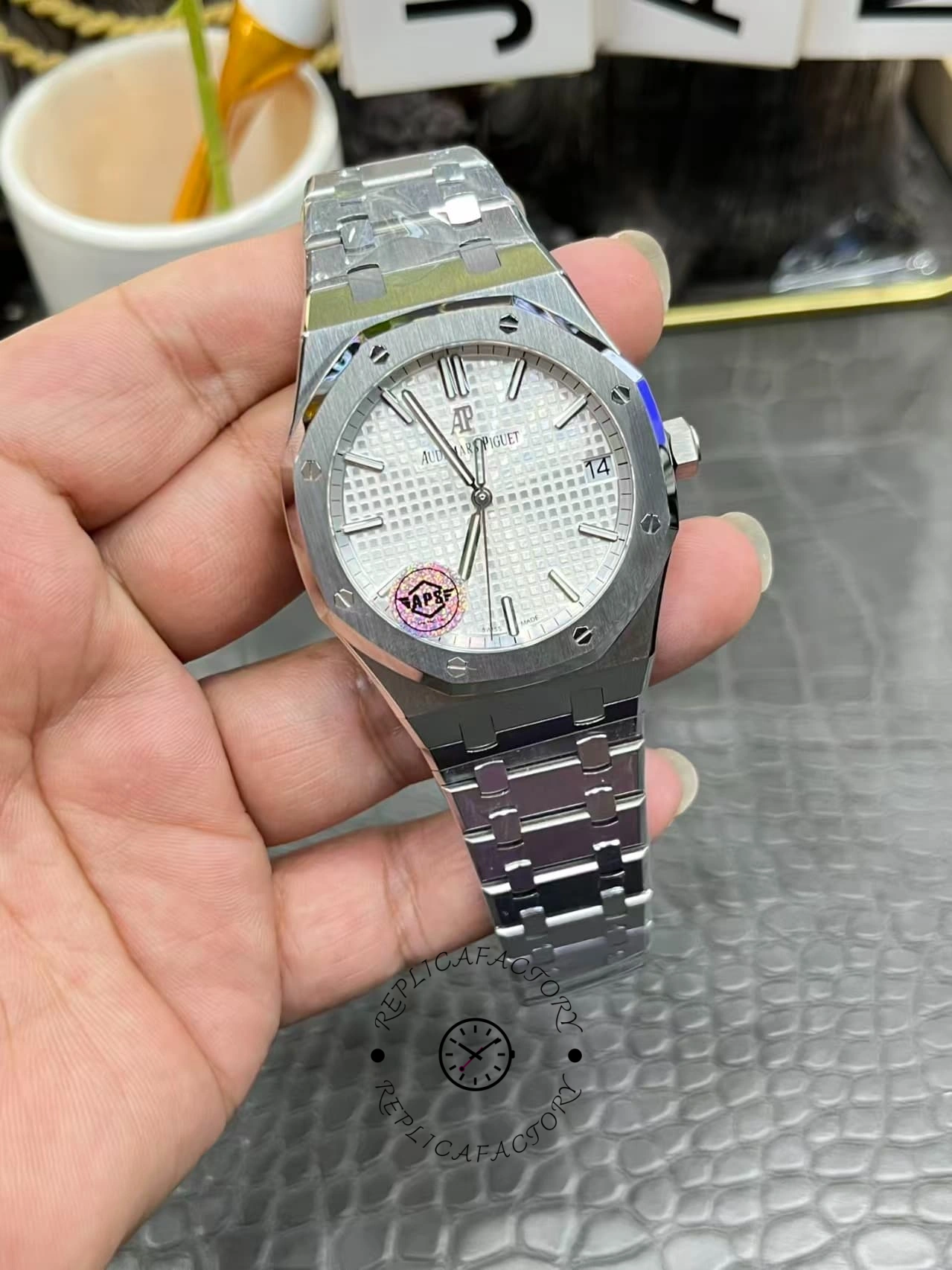 AP Royal Oak 41MM 15500ST.OO.1220ST.04 Replica Automatic 4302
