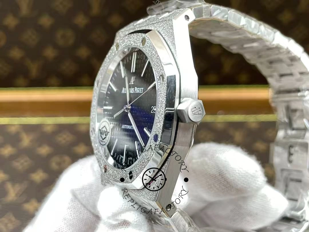 AP Royal Oak 41mm 15410BC.GG.1224BC.01 Black Dial Replica
