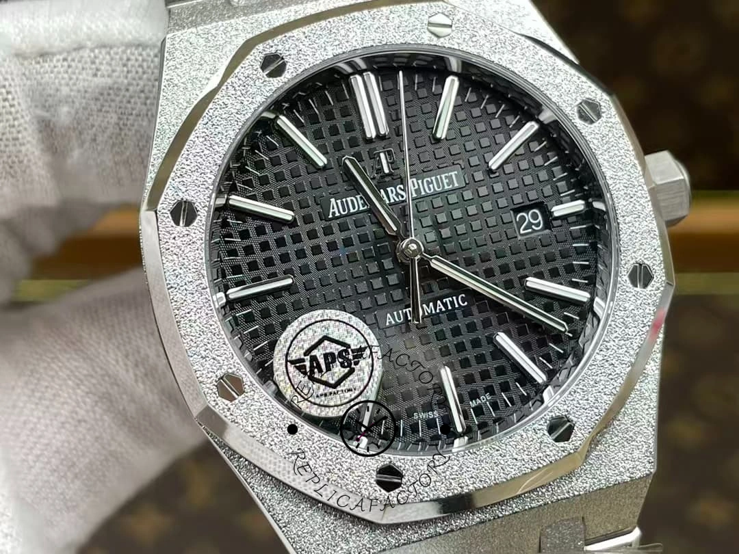 AP Royal Oak 41mm 15410BC.GG.1224BC.01 Black Dial Replica