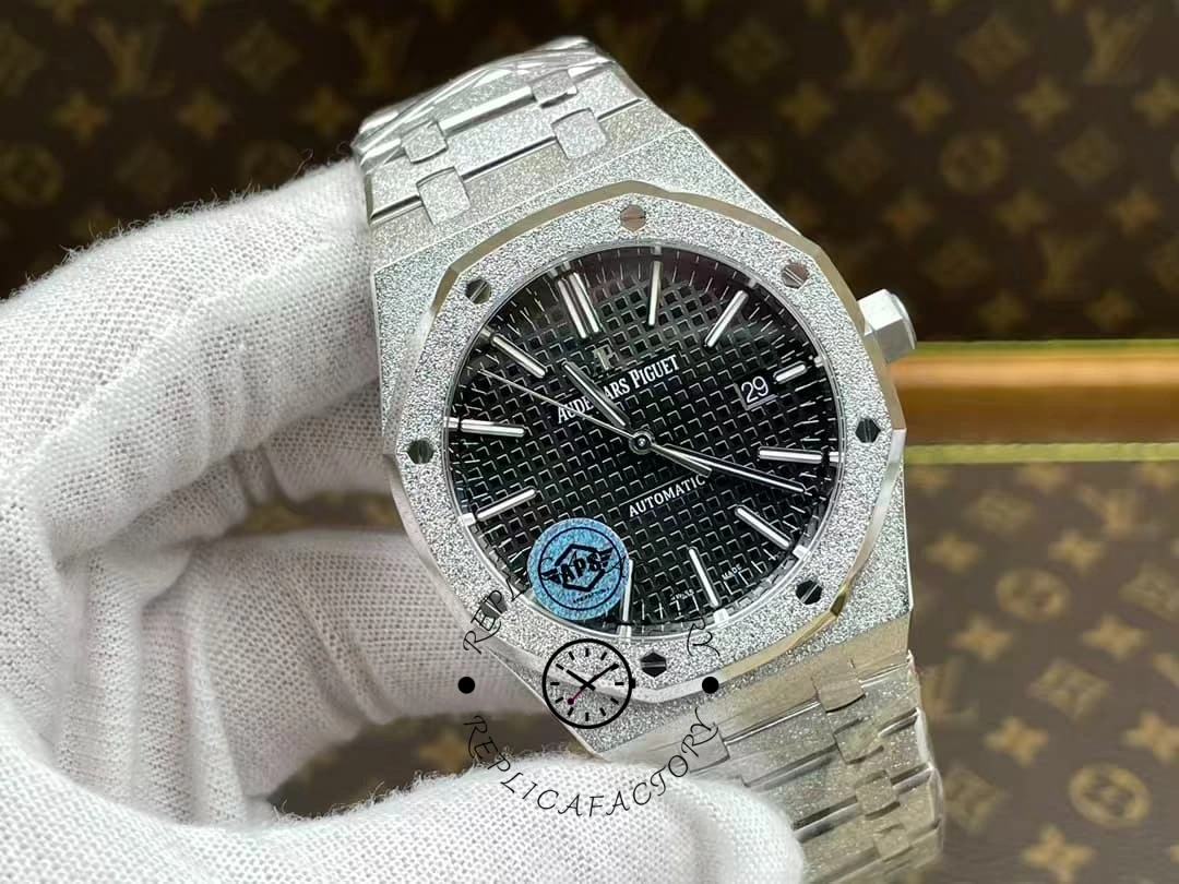 AP Royal Oak 41mm 15410BC.GG.1224BC.01 Black Dial Replica